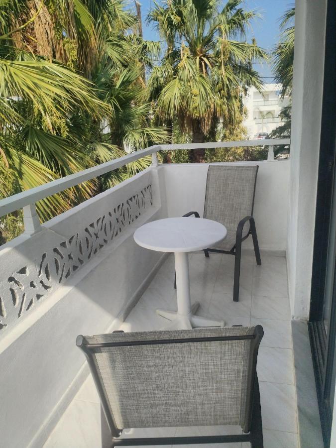 Aparthotel Dolphin 3*